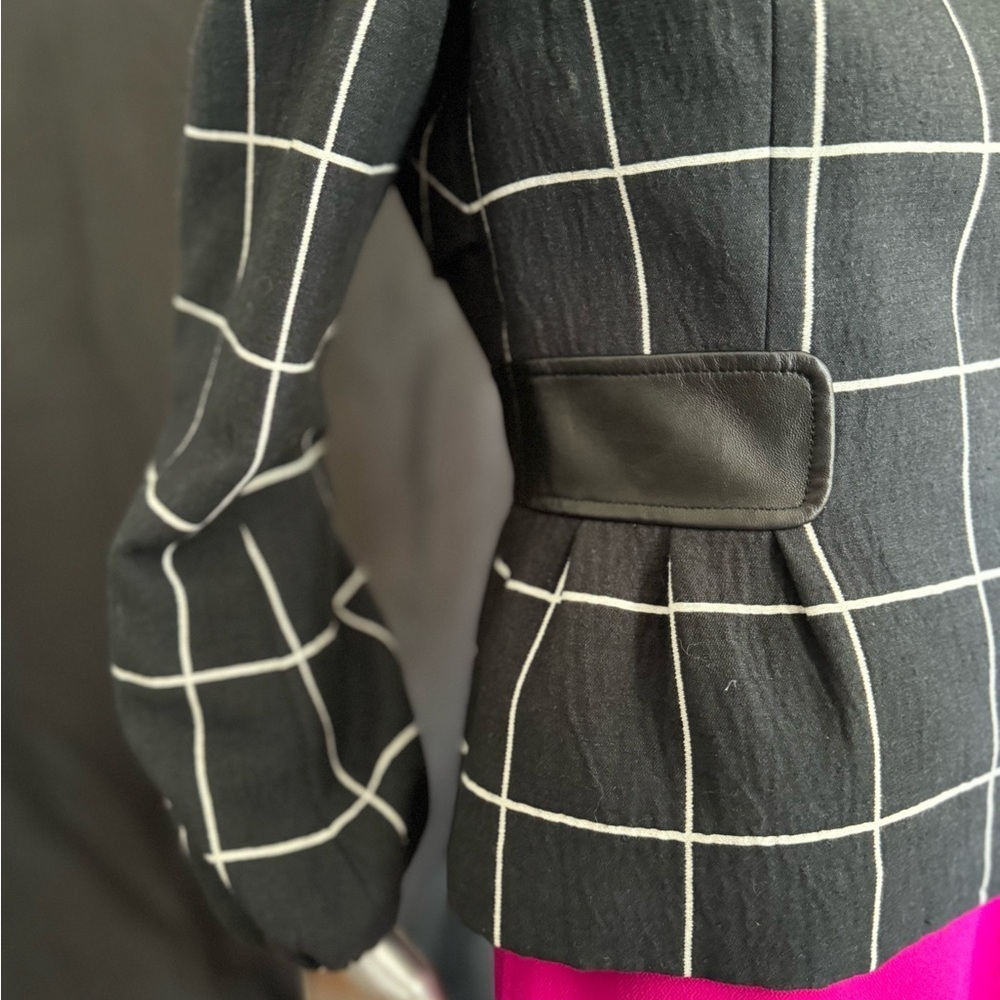 Women’s Blazer/Jacket EUC - Picture 6 of 8